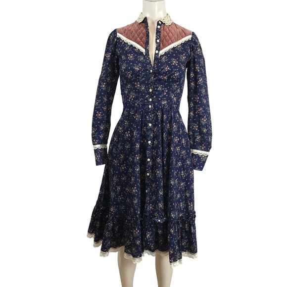Gunne Sax Dresses & Skirts - Vintage Gunne Sax Navy Calico Floral Quilted Velveteen Lace Prairie Dress Size 5